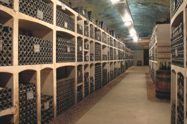 Vinotheque-Aegerter-818x449